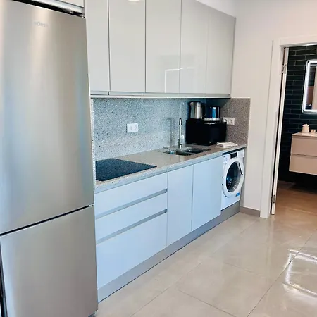 Spectacular Marina View On Promenade *