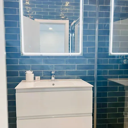 Spectacular Marina View On Promenade Apartman *