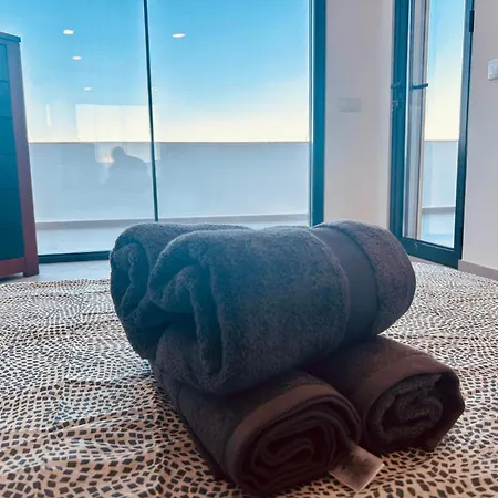 Lejlighed Spectacular Marina View On Promenade *