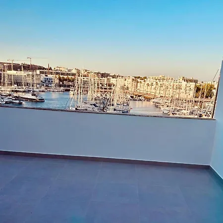 Spectacular Marina View On Promenade *